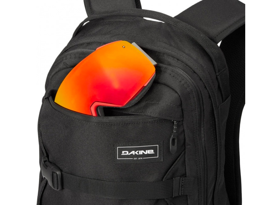 DAKINE MISSION 25L BACKPACK SKATEBOARD SNOWBOARD
