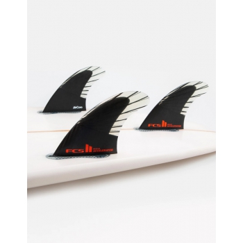 FCS II ACCELERATOR PC CARBON TRI FIN SET