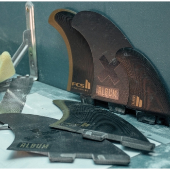 FCS II ALBUM KEEL TWIN FIN SET