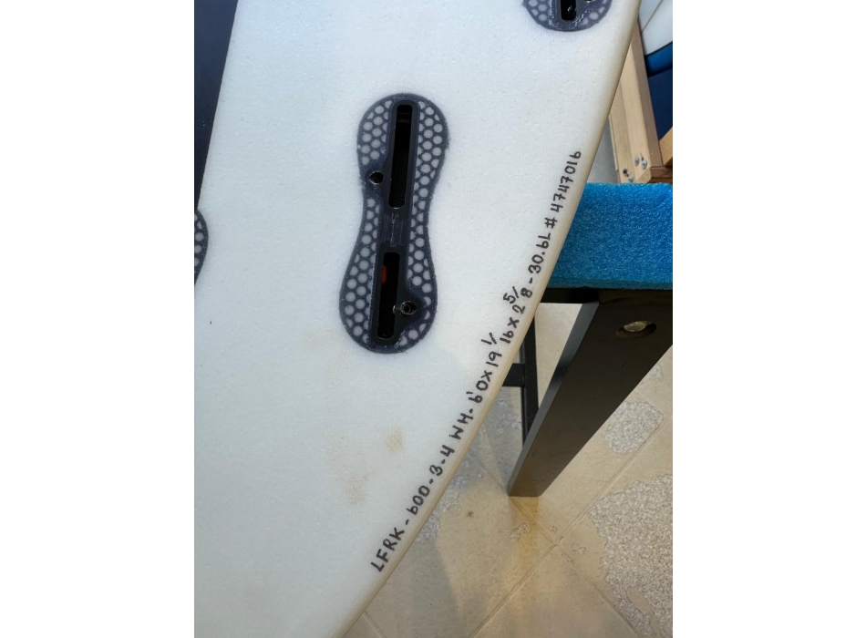 FIREWIRE FRK 6'0'' LFT SLATER DESIGNS FCSII + GRIP + BAG + FINS (SECOND HAND)