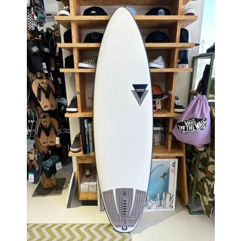 FIREWIRE HYDROSHORT 5'8'' TOMO HELIUM FCS II + H4 FINS (SECOND HAND)