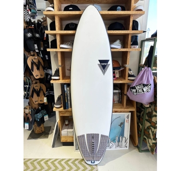 FIREWIRE HYDROSHORT 5'8'' TOMO HELIUM FCS II + H4 FINS (SECOND HAND)