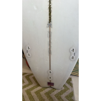 KAZUMA MOI 6'0'' SHORTBOARD (SECOND HAND)