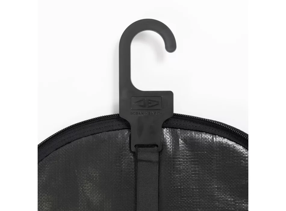 OCEAN & EARTH 6'4" HYPA TRIPLE COFFIN TRAVEL COVER WHEEL 3 BOARDS