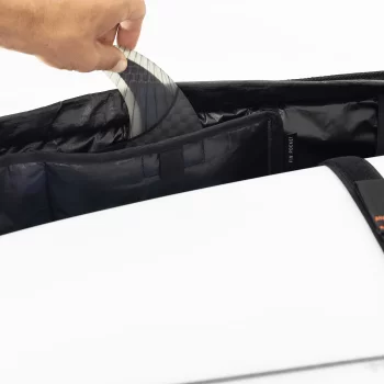 OCEAN & EARTH 6'4" HYPA TRIPLE COFFIN TRAVEL COVER WHEEL 3 BOARDS