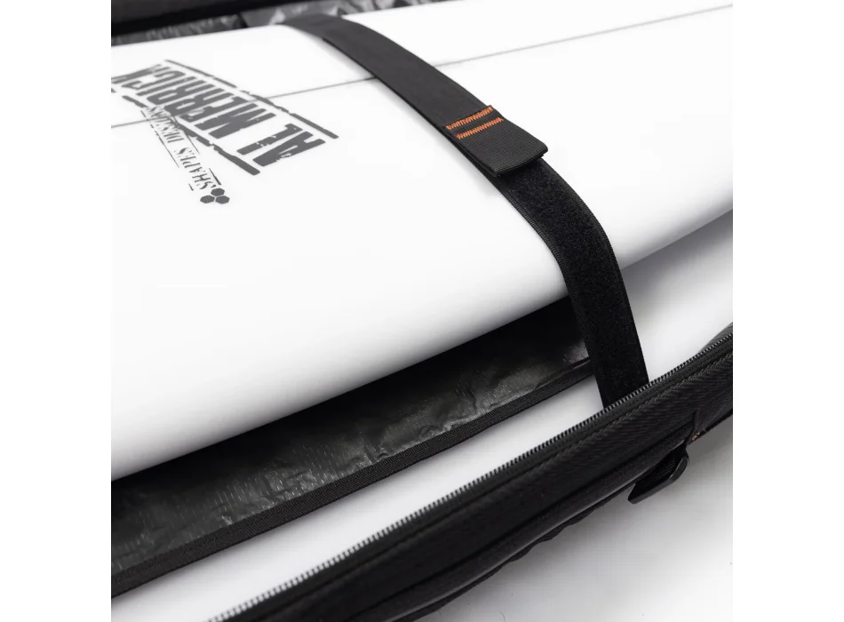 OCEAN & EARTH 6'4" HYPA TRIPLE COFFIN TRAVEL COVER WHEEL 3 BOARDS