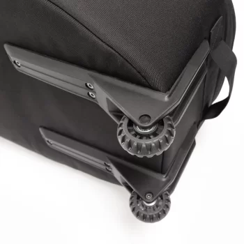 OCEAN & EARTH 6'4" HYPA TRIPLE COFFIN TRAVEL COVER WHEEL 3 BOARDS