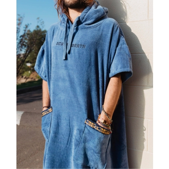 OCEAN & EARTH STRIKE HOODED PONCHO ADULT STEEL BLUE