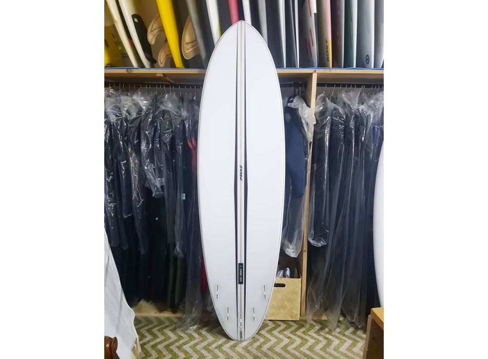 Pukas Surfboard LA C TE by Axel Lorentz 6 08