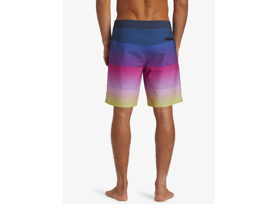 QUIKSILVER BOARDSHORTS SURFSILK NEW WAVE 19" BLACK