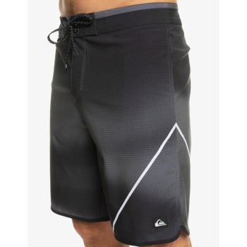 QUIKSILVER BOARDSHORTS SURFSILK NEW WAVE 20" BLACK