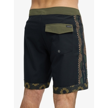 QUIKSILVER BOARDSHORTS SURFSILK NOMAD 18" BLACK