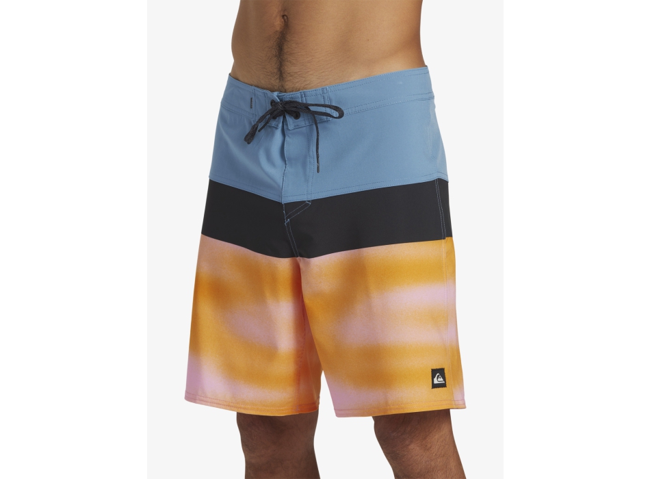 QUIKSILVER BOARDSHORTS SURFSILK PANEL 18" PRIMS PINK