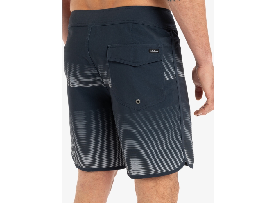 QUIKSILVER BOARDSHORTS SURFSILK SCALLOP 18" BLACK
