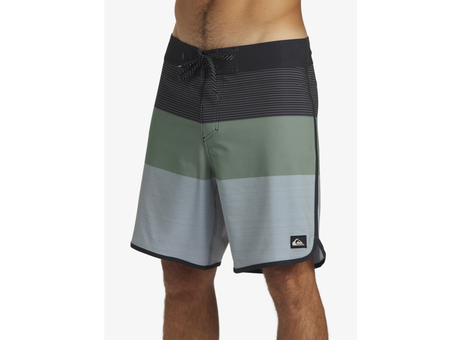 QUIKSILVER BOARDSHORTS SURFSILK TIJUANA 18" BLACK