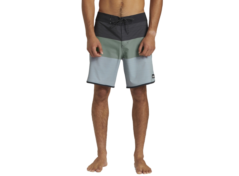 QUIKSILVER BOARDSHORTS SURFSILK TIJUANA 18" BLACK