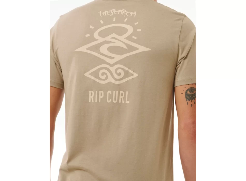 RIP CURL SEARCH ICON TEE SAND