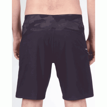 SALTY CREW PINNACLE+ BOARDSHORT 19"