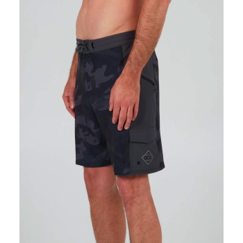 SALTY CREW TRANSOM UTILITY BOARDSHORT 20" BLACK CAMO