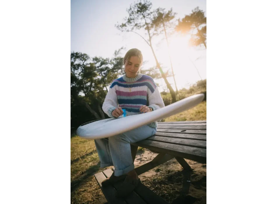 SURFLOGIC DINO WAX SCRAPER