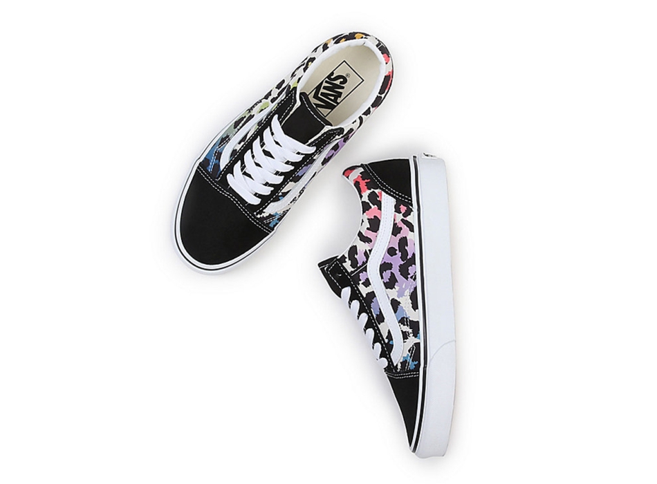 White leopard print vans top