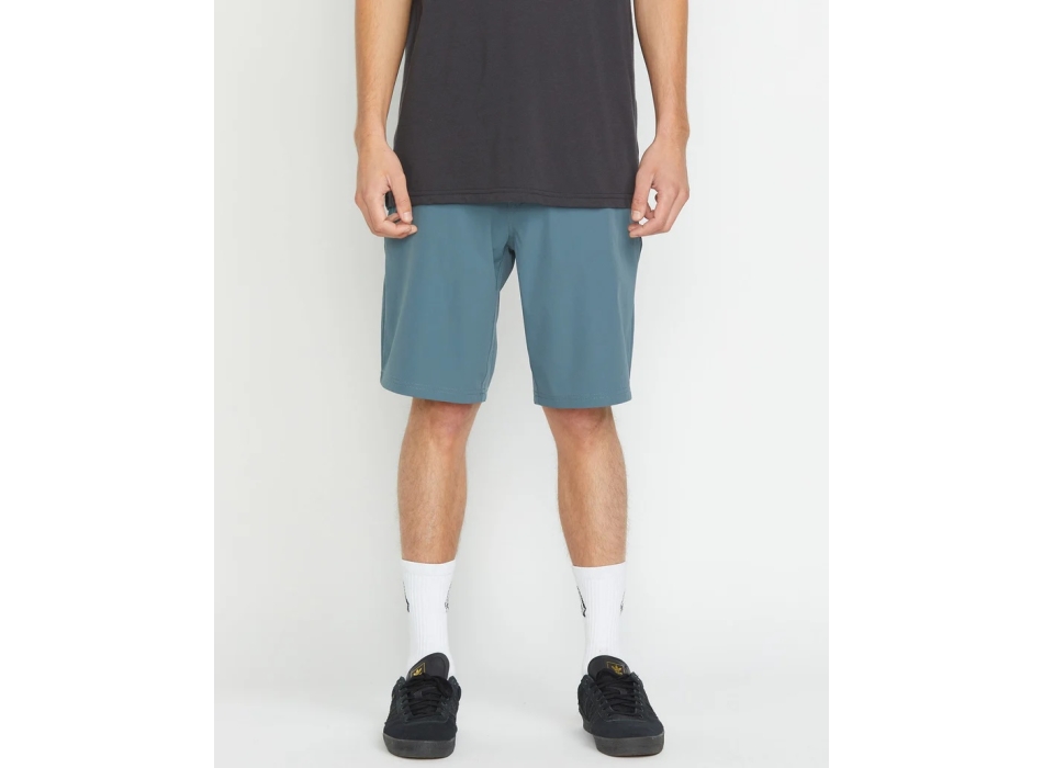 VOLCOM FRICKIN CROSS SHRED 20" SHORT HYBRID DARK SLATE